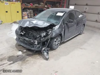2022 Toyota Prius LE with VIN JTDL9MFUXN3039673, listed as a IAAI auction lot 41509362 with 60,099 mi miles. Bid and sale history available at carsss.com. Image 2.