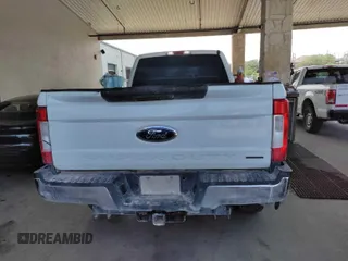 2019 Ford F-250 XL z VIN 1FT7W2B60KED86550, wystawiony jako IAAI lot #42501135 z przebiegiem 188 501 mil mil oraz . Historia ofert i sprzedaży dostępna na DreamBid. Obrazek 6.