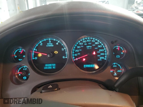 2007 Chevrolet Avalanche 1LT z VIN 3GNFK12347G179660, wystawiony jako Copart lot #60094565 z przebiegiem 181 356 mil mil oraz Czysty tytuł • Clean title. Historia ofert i sprzedaży dostępna na DreamBid. Obrazek 9.