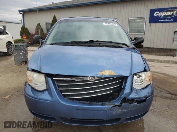 2007 Chrysler Town & Country LWB Touring with VIN 2A4GP54LX7R273419, listed as a Copart auction lot 50888705 with 219,038 mi miles and Non Repairable. Bid and sale history available at carsss.com. Image 5.