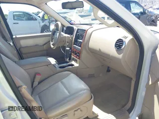 2010 Ford Explorer Eddie Bauer с VIN 1FMEU6EE9AUA87274, выставлен на аукционе IAAI как лот 42453657 с пробегом 175 609 миль миль и . История ставок и продаж доступна на DreamBid. Изображение 5.