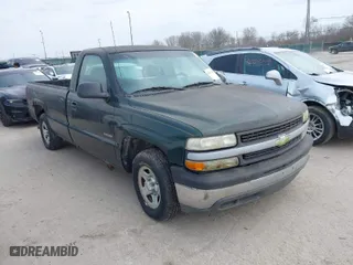 2002 Chevrolet Silverado 1500 with VIN 1GCEC14W82Z181154, listed as a IAAI auction lot 42031417 with 167,569 mi miles. Bid and sale history available at carsss.com. Image 1.