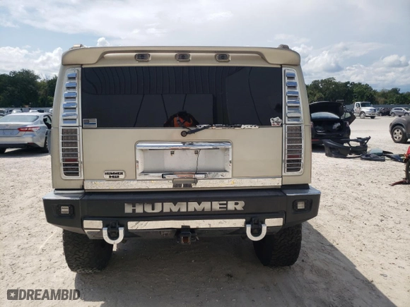 2004 Hummer H2 with VIN 5GRGN23U94H116071, listed as a Copart auction lot 67633684 with 0 mi miles and Non Repairable. Bid and sale history available at carsss.com. Image 6.