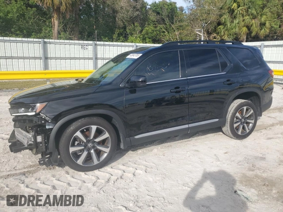 2024 Honda Pilot Elite with VIN 5FNYG1H87RB045935, listed as a Copart auction lot 43043765 with 10,544 mi miles and Salvage Title. Bid and sale history available at carsss.com. Image 1.