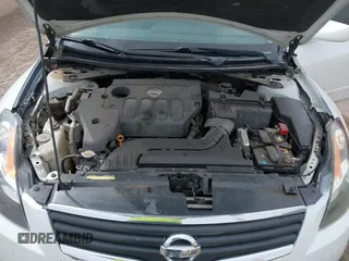 2008 Nissan Altima 2.5 with VIN 1N4AL21E88N546924, listed as a IAAI auction lot 41685591 with 144,537 mi miles. Bid and sale history available at carsss.com. Image 10.
