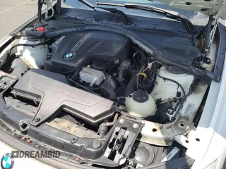 2013 BMW 3 Series 320i xDrive с VIN WBA3C3C5XDF982665, выставлен на аукционе Copart как лот 61688265 с пробегом 122 398 миль миль и Чистый • Clean title. История ставок и продаж доступна на DreamBid. Изображение 7.