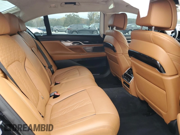 2019 BMW 7 Series M760i xDrive with VIN WBA7H6C51KG615276, listed as a Copart auction lot 79597234 with 39,195 mi miles and Salvage Title. Bid and sale history available at carsss.com. Image 10.