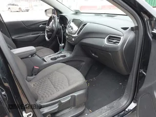 2018 Chevrolet Equinox LT with VIN 3GNAXSEV8JL405552, listed as a IAAI auction lot 41907929 with 89,243 mi miles. Bid and sale history available at carsss.com. Image 5.