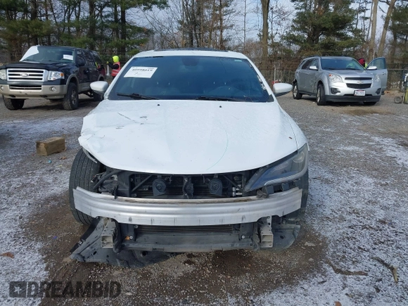 2016 Chrysler 200 S with VIN 1C3CCCBG7GN151807, listed as a IAAI auction lot 40998019 with 90,455 mi miles. Bid and sale history available at carsss.com. Image 13.
