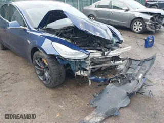 2018 Tesla Model 3 Long Range Battery with VIN 5YJ3E1EB2JF180275, listed as a IAAI auction lot 41196064 with 110,535 mi miles. Bid and sale history available at carsss.com. Image 6.