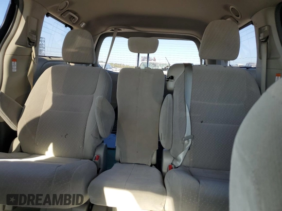 2018 Toyota Sienna LE Auto Access Seat with VIN 5TDKZ3DC3JS961968, listed as a Copart auction lot 76955644 with 28,513 mi miles and Salvage title. Bid and sale history available at DreamBid. Image 10.