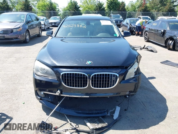 2010 BMW 7 Series 750Li xDrive with VIN WBAKC8C59AC431388, listed as a IAAI auction lot 42523882 with 90,244 mi miles and . Bid and sale history available at DreamBid. Image 13.