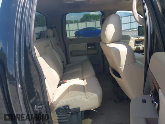 2004 Ford F-150 XLT z VIN 1FTPW12504KC30594, wystawiony jako IAAI lot #42464295 z przebiegiem 197 123 mil mil oraz . Historia ofert i sprzedaży dostępna na DreamBid. Obrazek 8.
