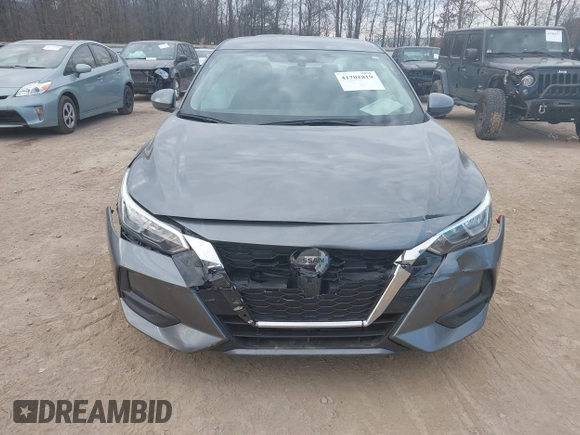 2022 Nissan Sentra S with VIN 3N1AB8BV8NY260118, listed as a IAAI auction lot 41701819 with 96,144 mi miles. Bid and sale history available at carsss.com. Image 12.