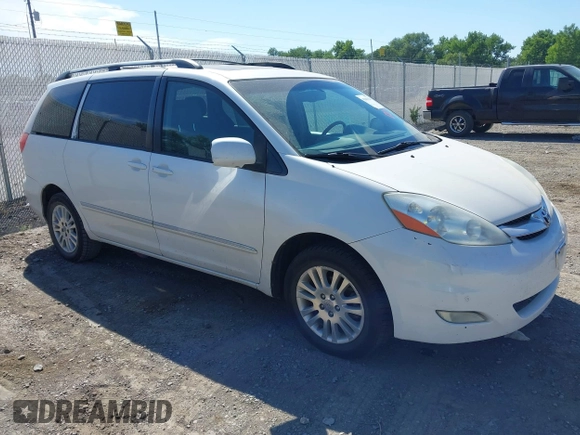 2008 Toyota Sienna XLE with VIN 5TDBK22CX8S013241, listed as a IAAI auction lot 42609126 with 201,919 mi miles and . Bid and sale history available at DreamBid. Image 1.