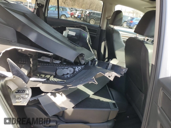 2019 Volkswagen Atlas SE z VIN 1V2UR2CA1KC601764, wystawiony jako Copart lot #51458185 z przebiegiem 107 477 mil mil oraz Szkoda całkowita • Salvage title. Historia ofert i sprzedaży dostępna na DreamBid. Obrazek 11.