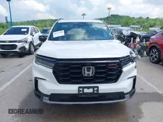 2024 Honda Pilot TrailSport z VIN 5FNYG1H6XRB004763, wystawiony jako IAAI lot #42237606 z przebiegiem 14 819 mil mil oraz . Historia ofert i sprzedaży dostępna na DreamBid. Obrazek 12.