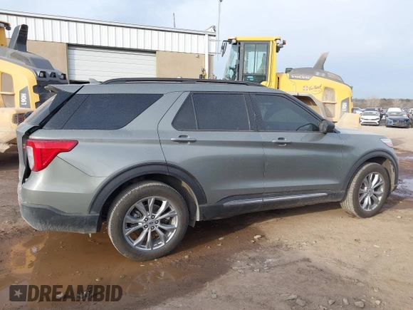 2020 Ford Explorer XLT with VIN 1FMSK8DHXLGC45686, listed as a IAAI auction lot 41767725 with 51,226 mi miles and . Bid and sale history available at DreamBid. Image 13.