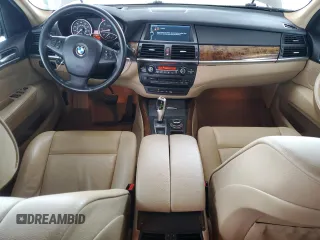 2010 BMW X5 35d z VIN 5UXFF0C58ALJ99362, wystawiony jako Copart lot #51952755 z przebiegiem 182 124 mil mil oraz Szkoda całkowita • Salvage title. Historia ofert i sprzedaży dostępna na DreamBid. Obrazek 8.
