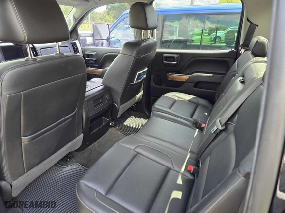 2018 Chevrolet Silverado 3500HD LTZ with VIN 1GC4K0EY3JF145008, listed as a Copart auction lot 53173945 with 375,045 mi miles and Clean Title. Bid and sale history available at carsss.com. Image 6.