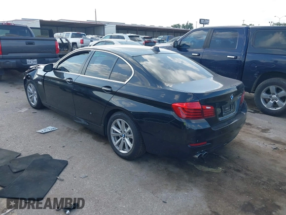 2016 BMW 5 Series 528i z VIN WBA5A5C52GG353507, wystawiony jako IAAI lot #42320879 z przebiegiem 126 893 mil mil oraz . Historia ofert i sprzedaży dostępna na DreamBid. Obrazek 3.