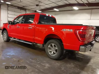 2023 Ford F-150 XL z VIN 1FTFW1E89PKD85604, wystawiony jako IAAI lot #42573035 z przebiegiem 29 531 mil mil oraz . Historia ofert i sprzedaży dostępna na DreamBid. Obrazek 3.