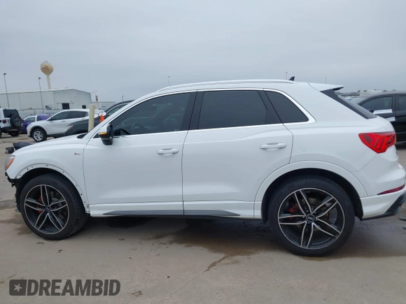 2021 Audi Q3 S line Premium with VIN WA1DECF38M1075416, listed as a IAAI auction lot 41582497 with 78,417 mi miles. Bid and sale history available at carsss.com. Image 15.