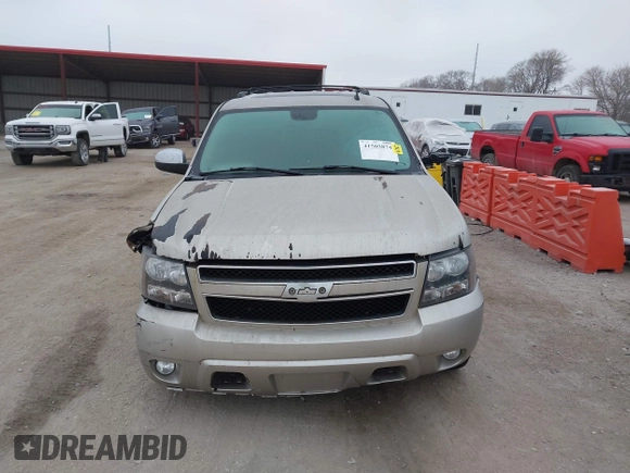 2007 Chevrolet Tahoe LTZ z VIN 1GNFK13037J332824, wystawiony jako IAAI lot #41505874 z przebiegiem 219 823 mil mil oraz . Historia ofert i sprzedaży dostępna na DreamBid. Obrazek 12.