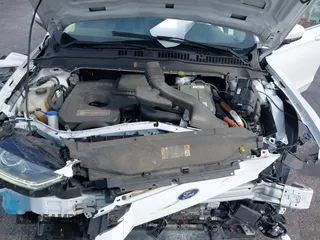 2019 Ford Fusion Hybrid SE with VIN 3FA6P0LUXKR104850, listed as a IAAI auction lot 41870242 with 114,943 mi miles. Bid and sale history available at carsss.com. Image 10.