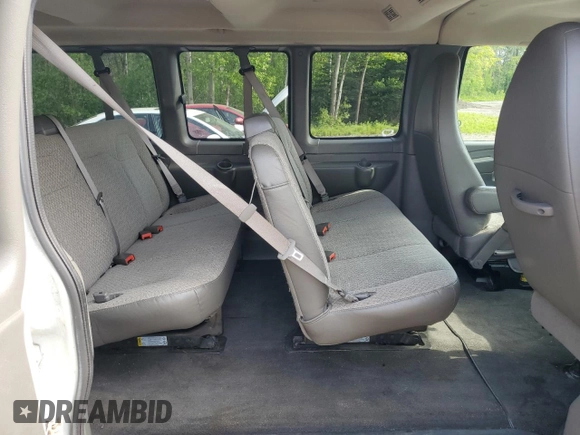 2011 Chevrolet Express Passenger 1LT with VIN 1GAZG1FG0B1123610, listed as a Copart auction lot 60080645 with 143,875 mi miles and Clean title. Bid and sale history available at DreamBid. Image 11.