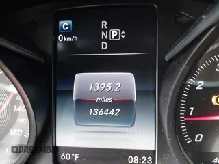 2015 Mercedes-Benz C-Class C 300 Luxury with VIN 55SWF4KB5FU020462, listed as a IAAI auction lot 40770678 with 136,442 mi miles. Bid and sale history available at carsss.com. Image 15.