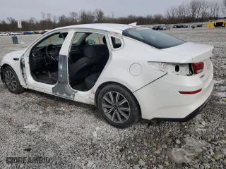 2019 Kia Optima LX with VIN 5XXGT4L35KG370428, listed as a Copart auction lot 46633935 with 39,323 mi miles and Salvage Title. Bid and sale history available at carsss.com. Image 2.