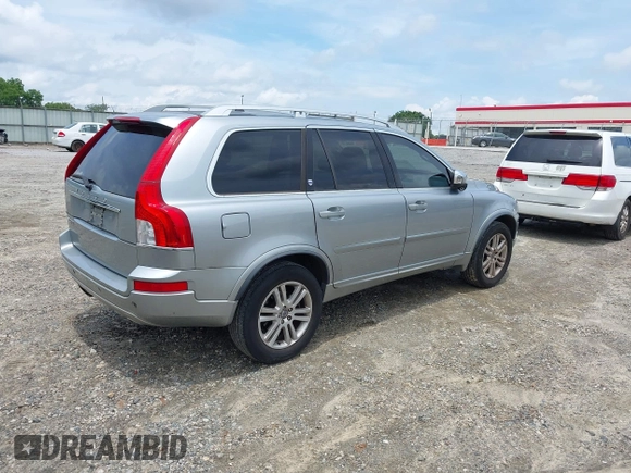 2013 Volvo XC90 Premier Plus z VIN YV4952CY2D1668000, wystawiony jako IAAI lot #42514229 z przebiegiem 173 123 mil mil oraz . Historia ofert i sprzedaży dostępna na DreamBid. Obrazek 4.