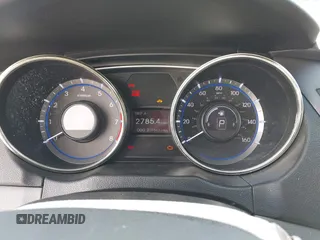 2012 Hyundai Sonata Limited z VIN 5NPEC4AC5CH370901, wystawiony jako IAAI lot #42369650 z przebiegiem 210 863 mil mil oraz . Historia ofert i sprzedaży dostępna na DreamBid. Obrazek 7.
