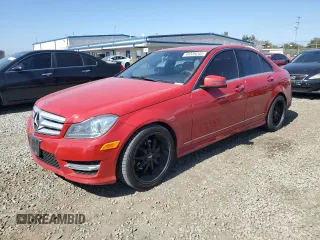 2013 Mercedes-Benz C 250 Sport с VIN WDDGF4HB3DA857820, выставлен на аукционе Copart как лот 46539245 с пробегом 139 499 миль миль и Чистый • Clean title. История ставок и продаж доступна на DreamBid. Изображение 1.