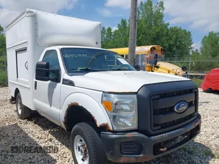 2013 Ford F-250 XL with VIN 1FDBF2B62DEB64374, listed as a IAAI auction lot 42459684 with 553,300 mi miles and . Bid and sale history available at DreamBid. Image 1.