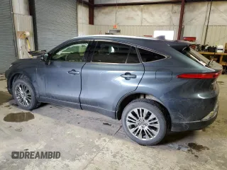 2022 Toyota Venza LE with VIN JTEAAAAH9NJ115463, listed as a Copart auction lot 37533754 with 10,108 mi miles. Bid and sale history available at carsss.com. Image 2.
