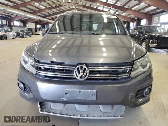 2016 Volkswagen Tiguan R-Line with VIN WVGBV7AX6GW052539, listed as a Copart auction lot 53381925 with 124,626 mi miles and Salvage Title. Bid and sale history available at DreamBid. Image 5.