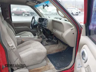 1999 Chevrolet Suburban with VIN 3GNEC16R7XG248641, listed as a IAAI auction lot 41964302 with 183,384 mi miles. Bid and sale history available at carsss.com. Image 5.