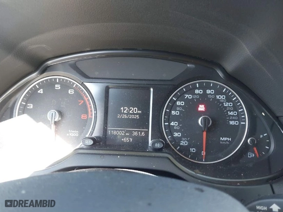 2016 Audi Q5 Premium with VIN WA1C2AFP9GA112330, listed as a IAAI auction lot 41652583 with 118,002 mi miles. Bid and sale history available at carsss.com. Image 7.