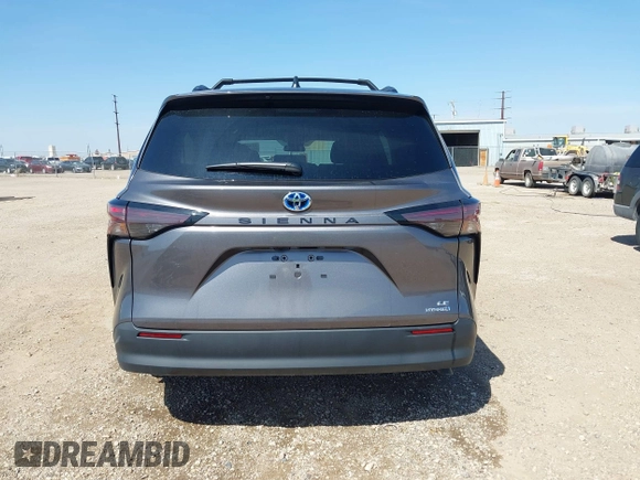2024 Toyota Sienna LE with VIN 5TDKRKEC2RS215953, listed as a IAAI auction lot 41889509 with 6,375 mi miles. Bid and sale history available at carsss.com. Image 17.