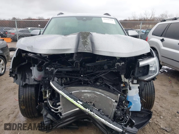 2024 Volkswagen Atlas SE with VIN 1V2HR2CA4RC593252, listed as a IAAI auction lot 41828371 with 7,317 mi miles and . Bid and sale history available at DreamBid. Image 13.