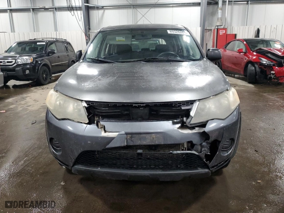 2007 Mitsubishi Outlander ES with VIN JA4MS31X47U004672, listed as a Copart auction lot 89326285 with 212,107 mi miles and Salvage Title. Bid and sale history available at carsss.com. Image 5.
