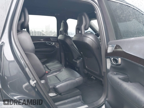2017 Volvo XC90 Momentum with VIN YV4A22PK6H1149002, listed as a IAAI auction lot 41405845 with 105,292 mi miles. Bid and sale history available at carsss.com. Image 8.