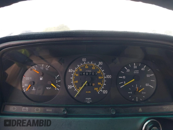 1985 Mercedes-Benz 300 with VIN WDBAB33CXFA233598, listed as a IAAI auction lot 41975316 with 149,707 mi miles and . Bid and sale history available at DreamBid. Image 7.