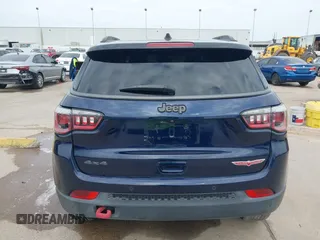 2019 Jeep Compass Trailhawk with VIN 3C4NJDDB8KT619330, listed as a IAAI auction lot 41237920 with 85,144 mi miles and . Bid and sale history available at DreamBid. Image 16.