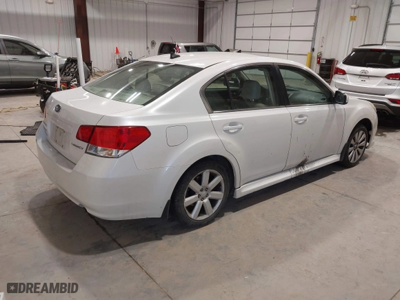 2011 Subaru Legacy 2.5i Ltd Pwr Moon with VIN 4S3BMCK69B3260379, listed as a IAAI auction lot 41822350 with 256,415 mi miles. Bid and sale history available at carsss.com. Image 4.