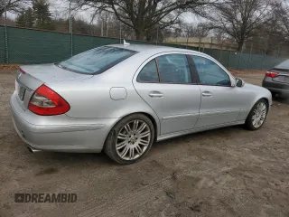 2007 Mercedes-Benz E-Class 3.5L with VIN WDBUF56X17B120288, listed as a Copart auction lot 42972605 with 208,635 mi miles and Salvage Title. Bid and sale history available at carsss.com. Image 3.