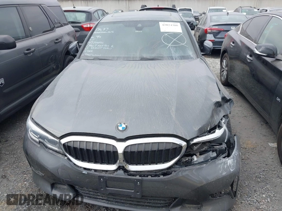 2021 BMW 3 Series 330i with VIN 3MW5R1J07M8C06389, listed as a IAAI auction lot 42024380 with 30,861 mi miles and . Bid and sale history available at DreamBid. Image 13.