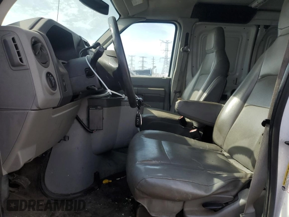 2012 Ford Econoline Cargo Super Duty Commercial с VIN 1FTSS3ELXCDA42048, выставлен на аукционе Copart как лот 52309795 с пробегом 160 839 миль миль и Списание • Salvage title. История ставок и продаж доступна на DreamBid. Изображение 7.